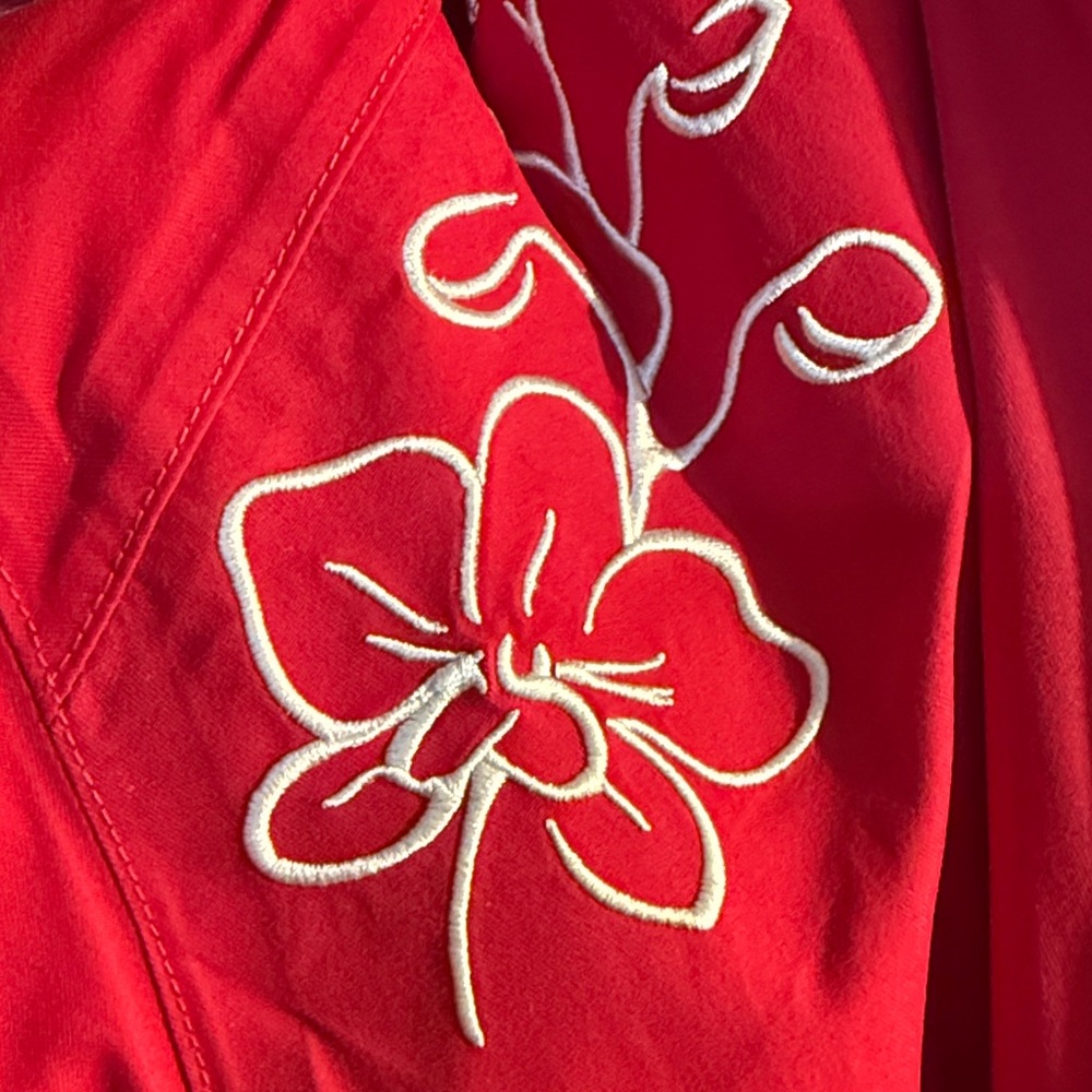 Red Ledge Women's Red Jacket - Picture 6 of 10